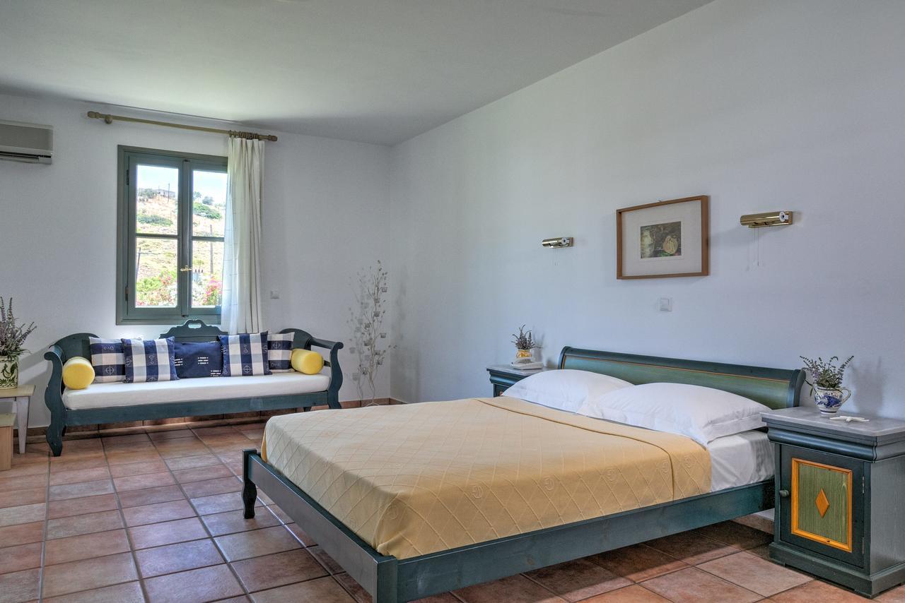 Dioni Hotel Skyros Exterior photo